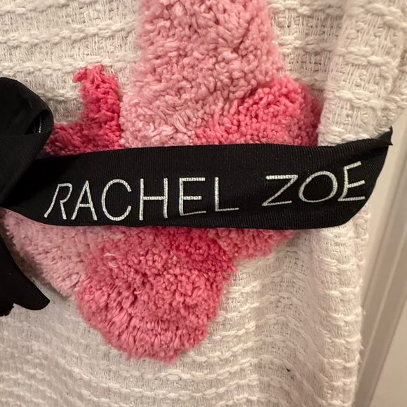 Rachel Zoe White Blanket with Pink and Purple Accents-NWT! Very cozy! - Picture 2 of 11